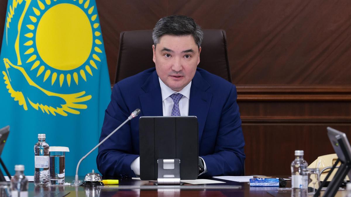 "Address the issues": Bektenov voiced his dissatisfaction with the road conditions in the West Kazakhstan region.